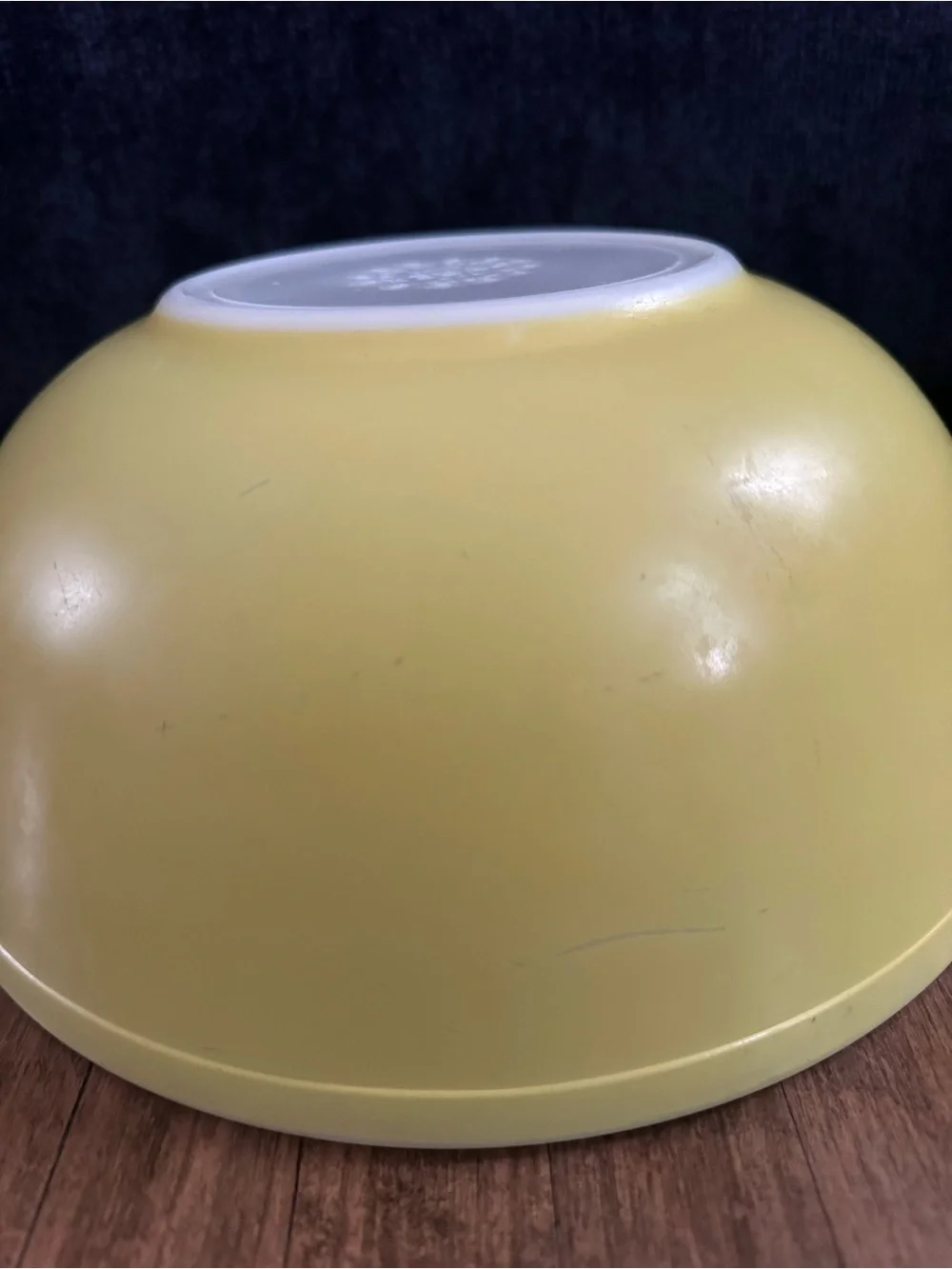 Vintage Pyrex Primary Colors Mixing Bowls - Full Set in Good Condition